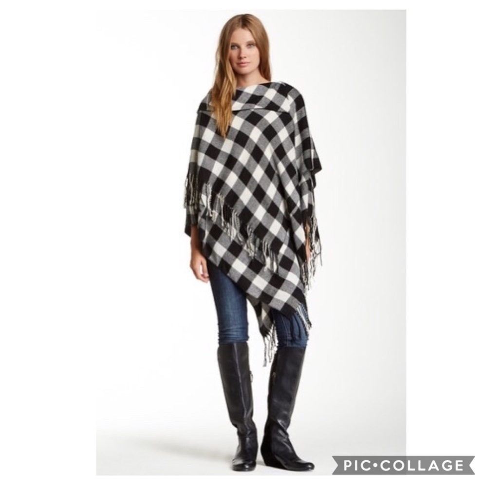 Steve Madden Plaid poncho